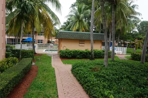 770 SE 2nd Avenue Deerfield Beach FL 33441