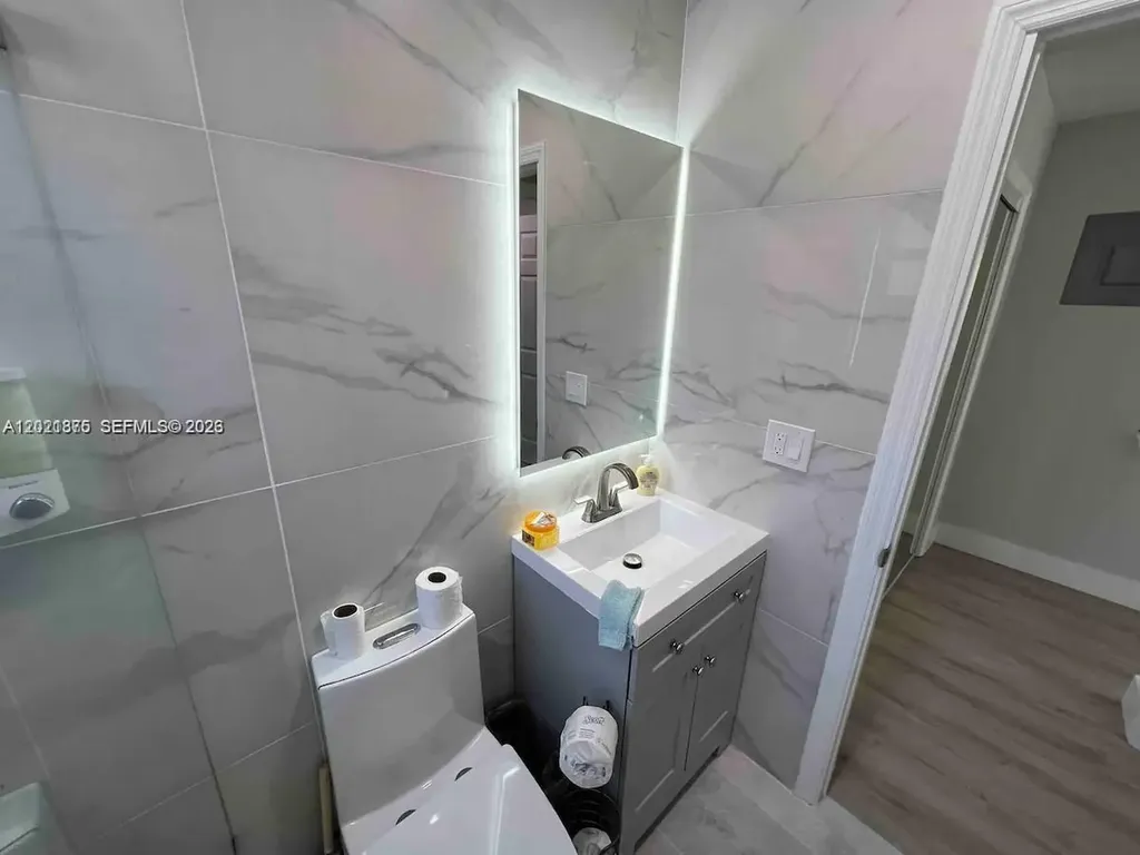1925 Dewey Street Hollywood FL 33020