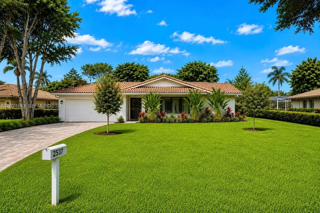 2537 NW 116th Terrace Coral Springs FL 33065