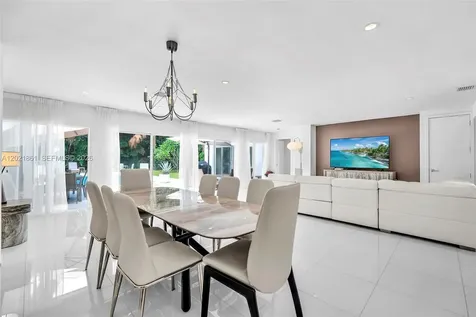 203 Ridgewood Road Coral Gables FL 33133