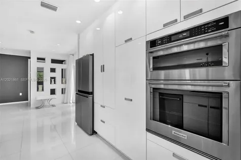 203 Ridgewood Road Coral Gables FL 33133