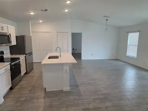 1926 NW 31st Terrace Cape Coral FL 33993