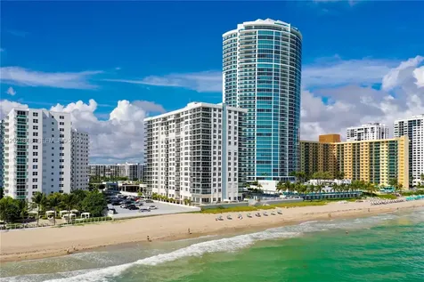 3001 S Ocean Drive Hollywood FL 33019