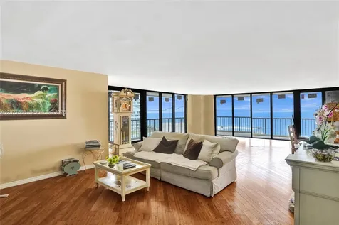 1800 S Ocean Boulevard Lauderdale By The Sea FL 33062