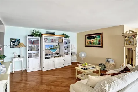 1800 S Ocean Boulevard Lauderdale By The Sea FL 33062