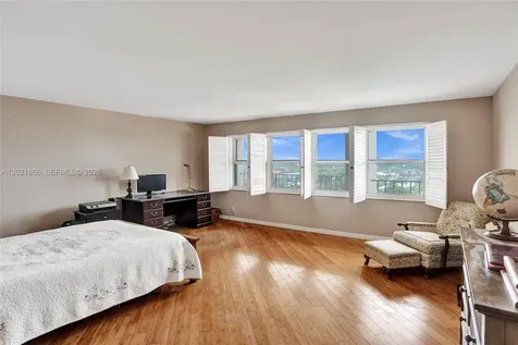 1800 S Ocean Boulevard Lauderdale By The Sea FL 33062