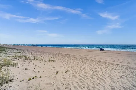 1800 S Ocean Boulevard Lauderdale By The Sea FL 33062
