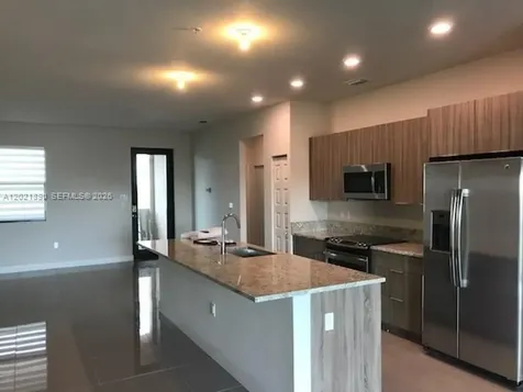 7805 NW 104 Avenue Doral FL 33178