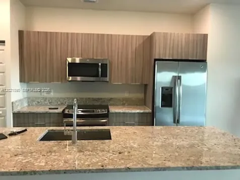 7805 NW 104 Avenue Doral FL 33178