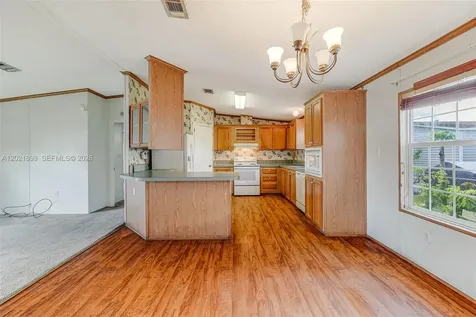 19800 SW 180 Avenue #524 Miami FL 33187