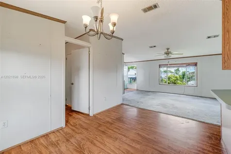 19800 SW 180 Avenue #524 Miami FL 33187