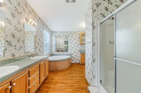 19800 SW 180 Avenue #524 Miami FL 33187