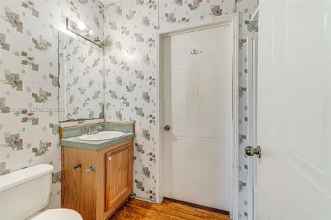 19800 SW 180 Avenue #524 Miami FL 33187