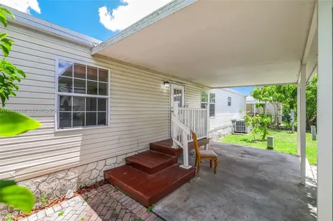 19800 SW 180 Avenue #524 Miami FL 33187