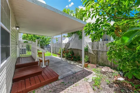19800 SW 180 Avenue #524 Miami FL 33187