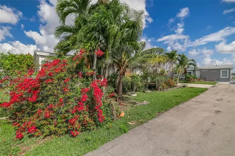19800 SW 180 Avenue #524 Miami FL 33187