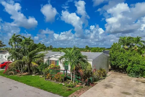 19800 SW 180 Avenue #524 Miami FL 33187