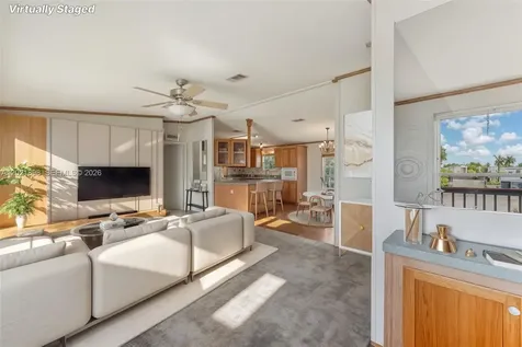19800 SW 180 Avenue #524 Miami FL 33187