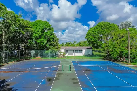 19800 SW 180 Avenue #524 Miami FL 33187
