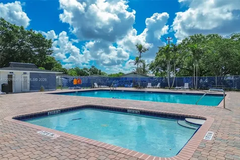 19800 SW 180 Avenue #524 Miami FL 33187