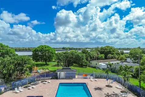 19800 SW 180 Avenue #524 Miami FL 33187