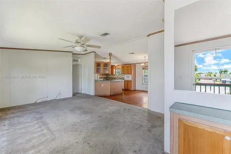 19800 SW 180 Avenue #524 Miami FL 33187