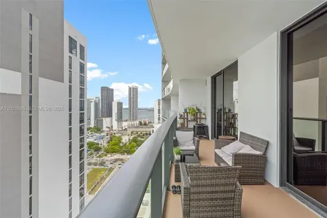 Miami FL 33132