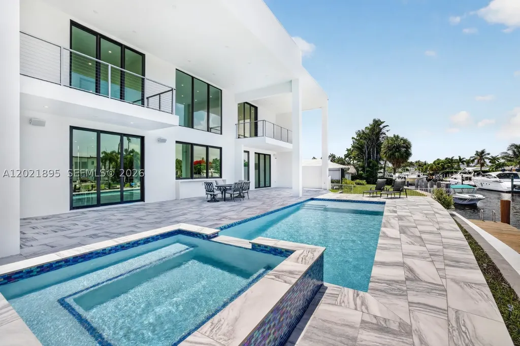 2751 NE 22nd Court Pompano Beach FL 33062