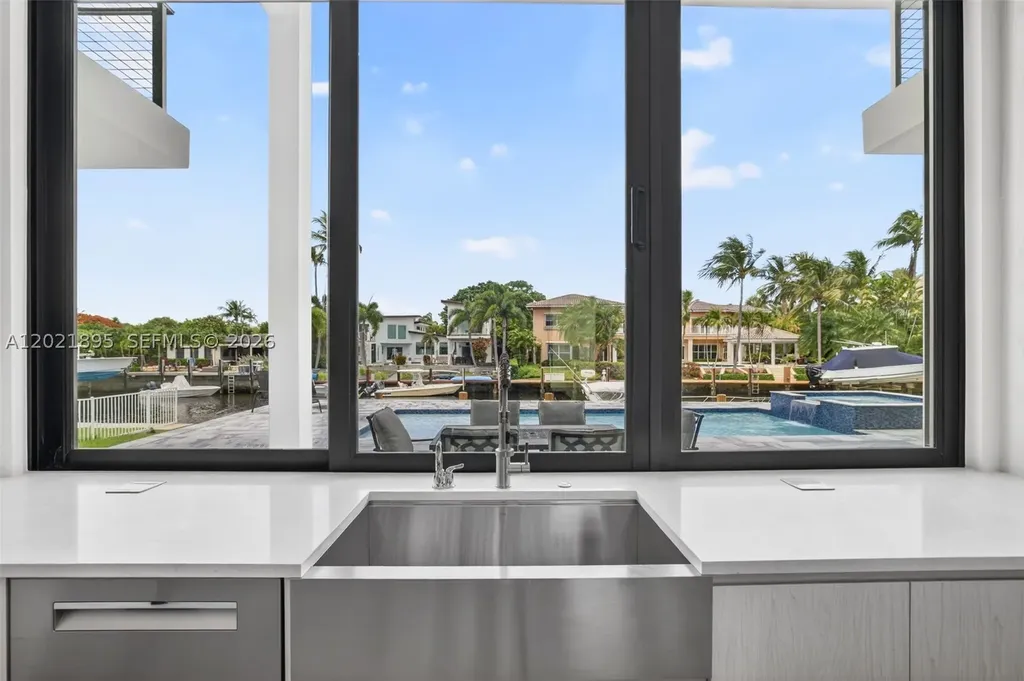 2751 NE 22nd Court Pompano Beach FL 33062