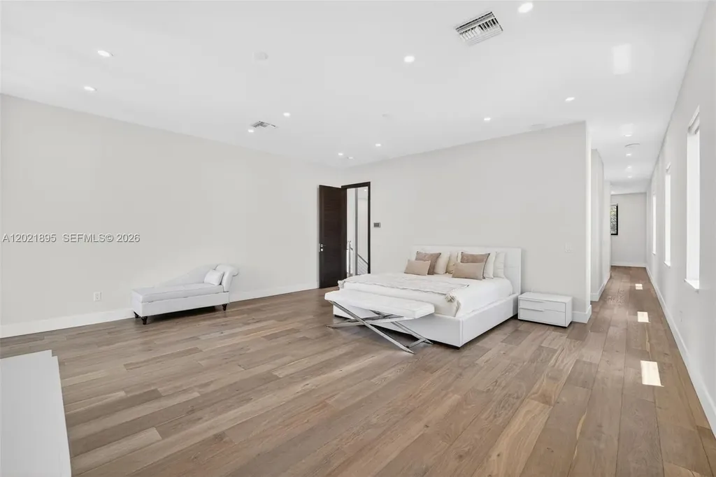 2751 NE 22nd Court Pompano Beach FL 33062