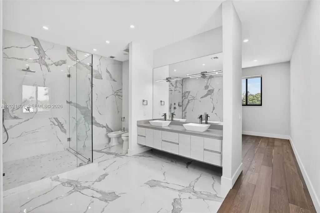 2751 NE 22nd Court Pompano Beach FL 33062
