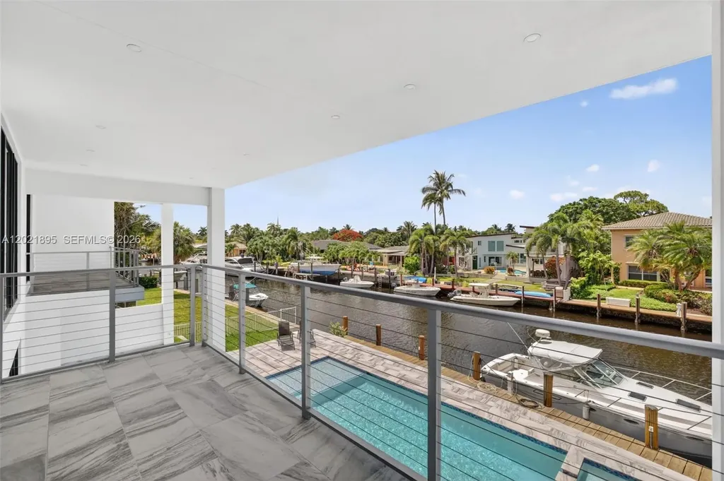 2751 NE 22nd Court Pompano Beach FL 33062
