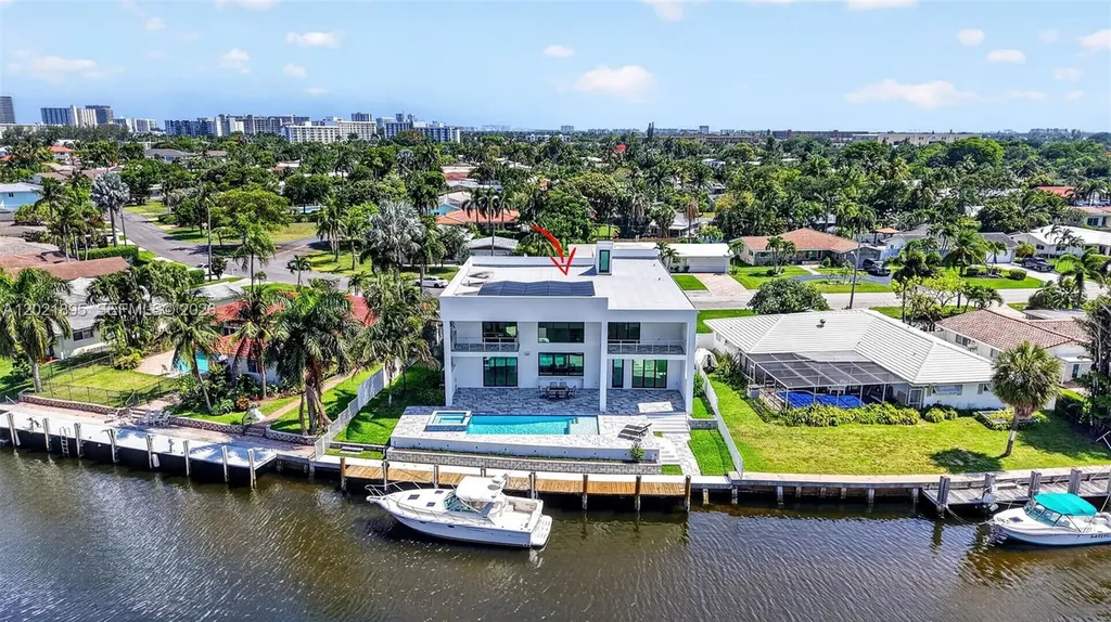 2751 NE 22nd Court Pompano Beach FL 33062