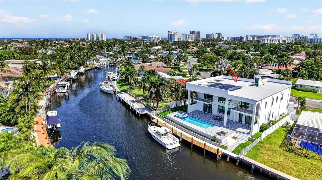 2751 NE 22nd Court Pompano Beach FL 33062