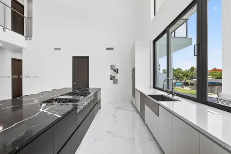 2751 NE 22nd Court Pompano Beach FL 33062