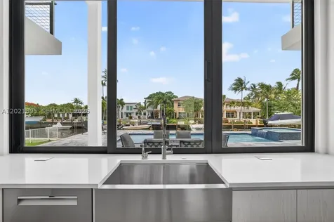 2751 NE 22nd Court Pompano Beach FL 33062