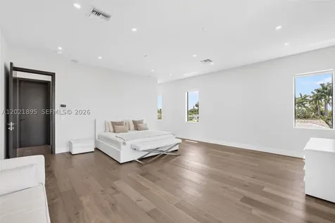 2751 NE 22nd Court Pompano Beach FL 33062