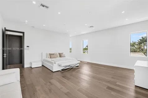 2751 NE 22nd Court Pompano Beach FL 33062