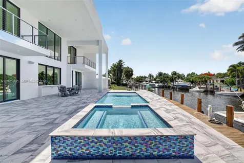 2751 NE 22nd Court Pompano Beach FL 33062