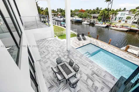 2751 NE 22nd Court Pompano Beach FL 33062