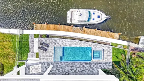 2751 NE 22nd Court Pompano Beach FL 33062