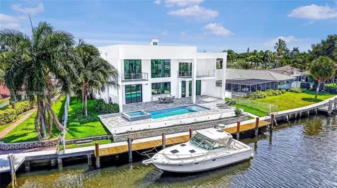 2751 NE 22nd Court Pompano Beach FL 33062