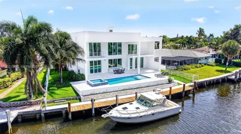 2751 NE 22nd Court Pompano Beach FL 33062