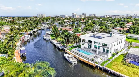 2751 NE 22nd Court Pompano Beach FL 33062