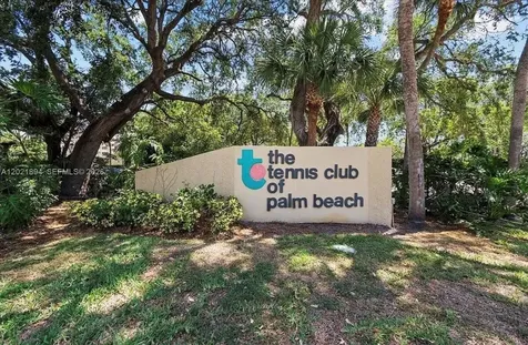 2786 Tennis Club Drive West Palm Beach FL 33417