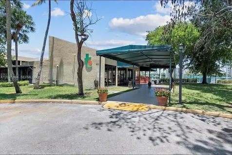 2786 Tennis Club Drive West Palm Beach FL 33417