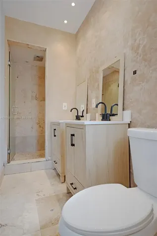 2383 Flamingo Drive Miami Beach FL 33140