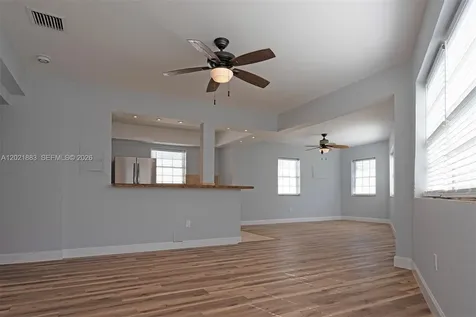 2383 Flamingo Drive Miami Beach FL 33140