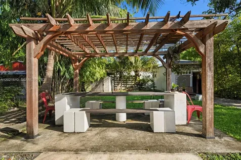 555 NE 73rd Street Miami FL 33138