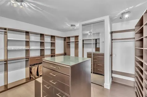1100 Biscayne Boulevard Miami FL 33132